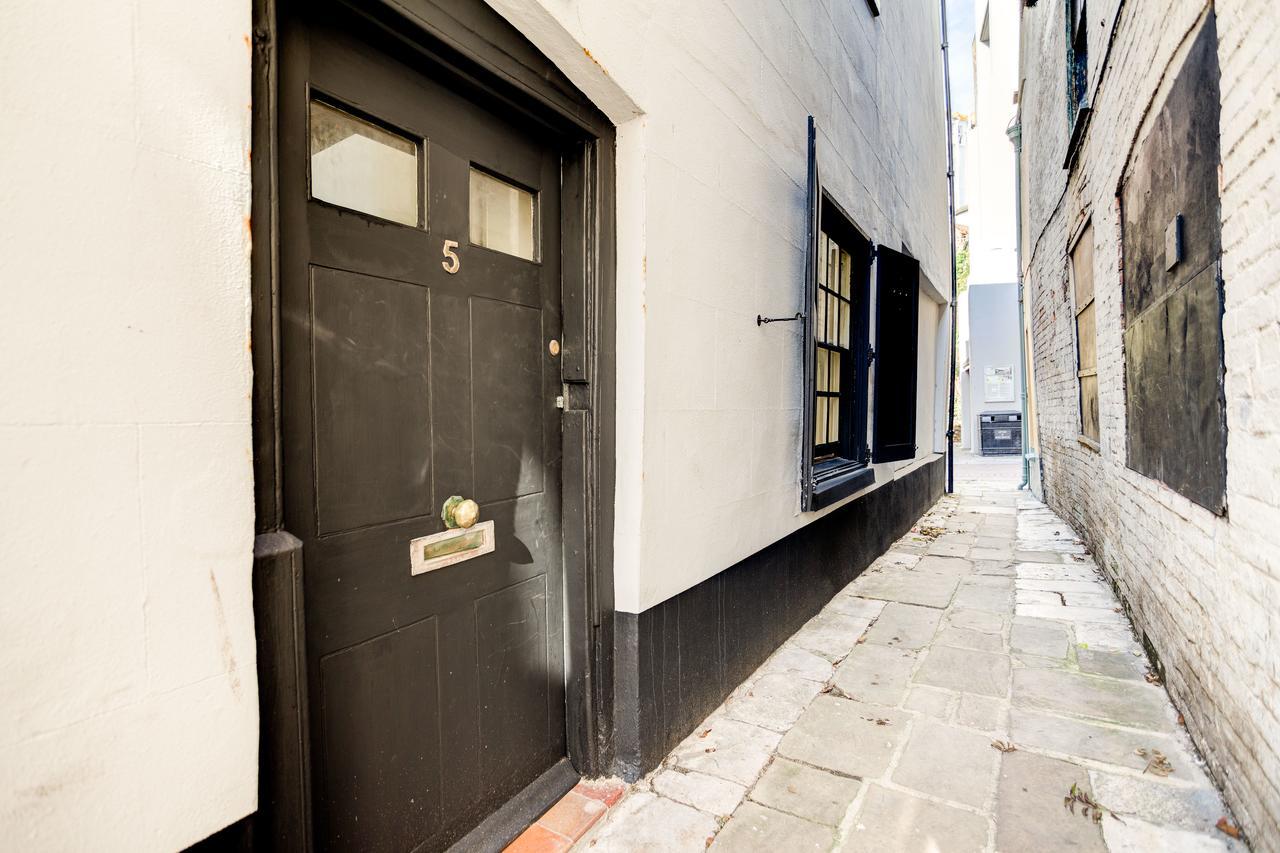 Stunning Seaside Georgian Townhouse With Sea Views Hastings Exterior photo