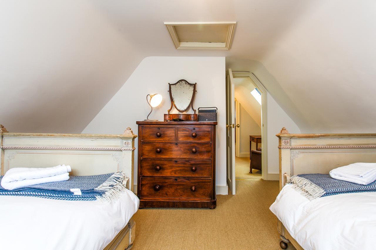 Stunning Seaside Georgian Townhouse With Sea Views Hastings Exterior photo